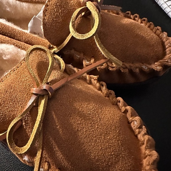 NWOT Alpine Swiss Sabine Genuine Suede Shearling Slip On Moccasin Slippers - Picture 4 of 8